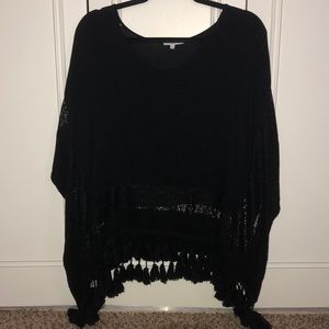 SOLD 🖤BNWT Black Flowy Top🖤